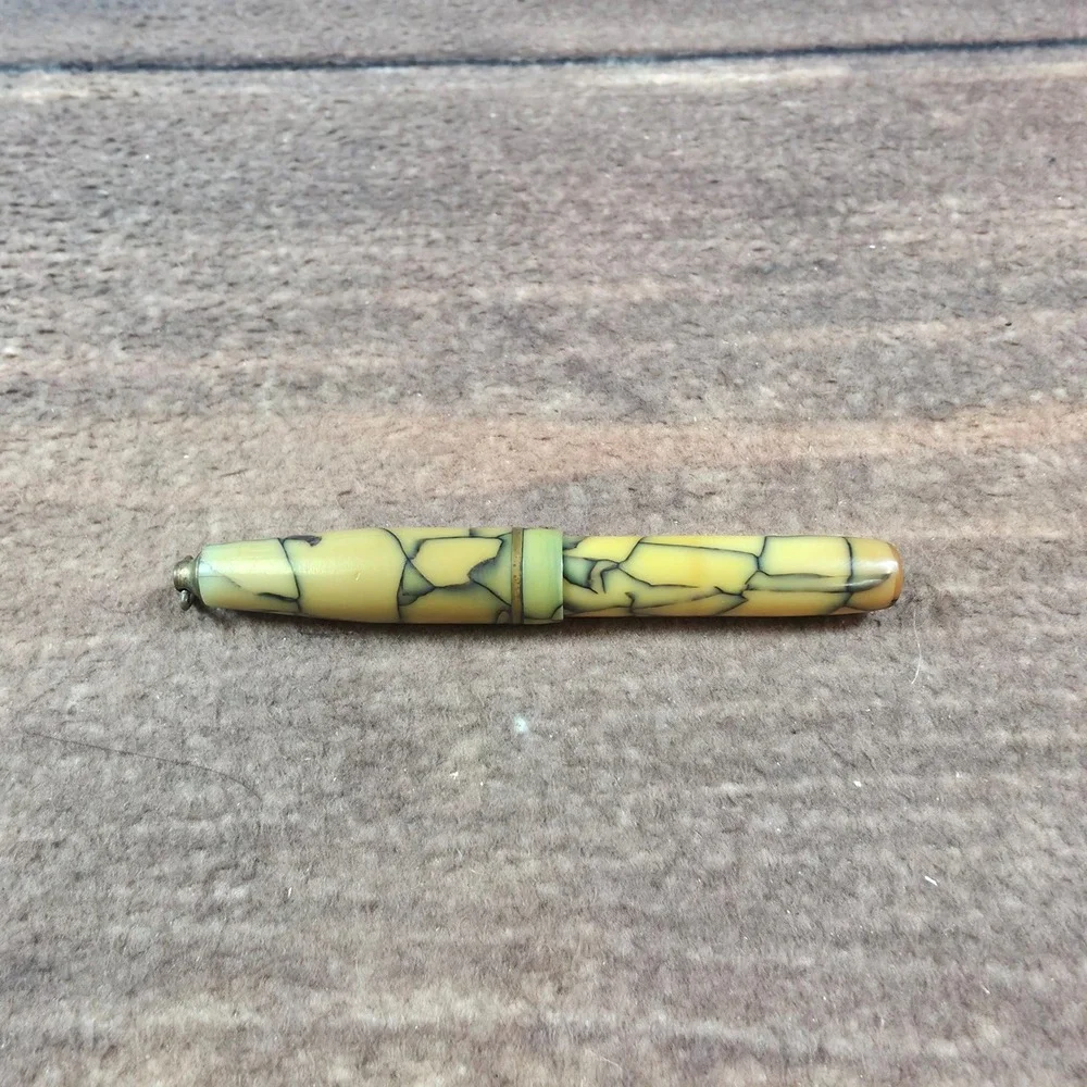 Warranted Fountain Pen Ring Top OS Yellow Black Good 14K Gold Nib Lever Filler